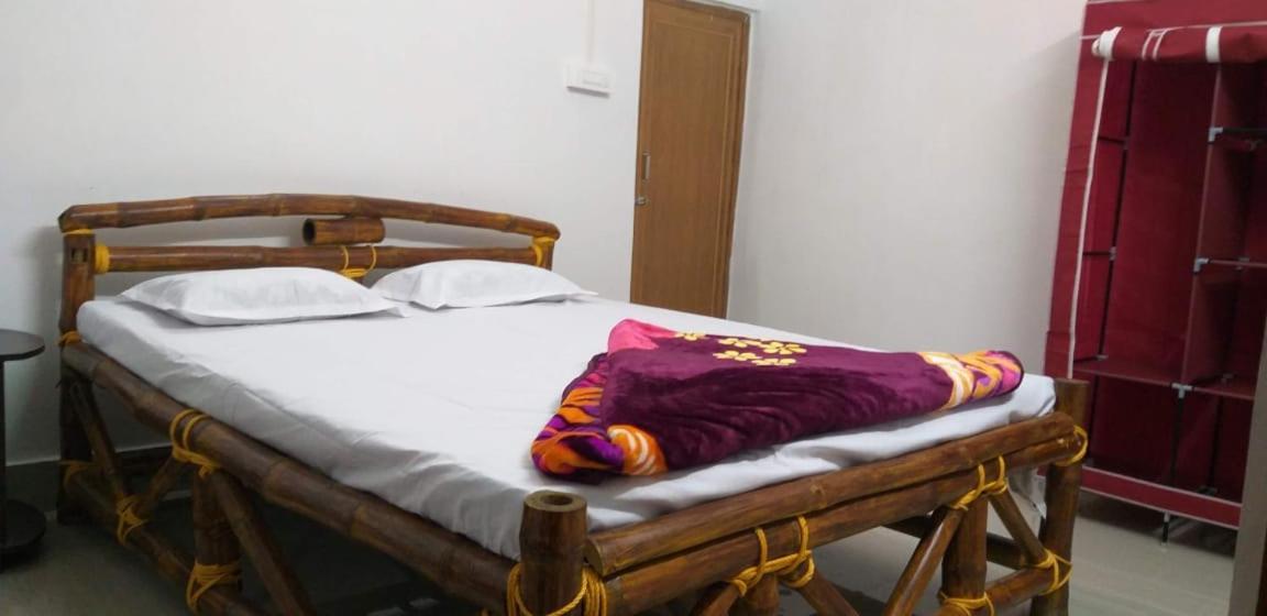 פורוליה Resort Nirjane מראה חיצוני תמונה